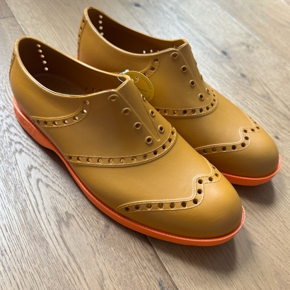 Biion Men's Oxford Bright Spikeless Shoe - Tan/Orange - Size 9 (42.5) - NWT - Picture 2 of 7